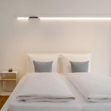 מלון דירות Haus Zum Wald - 3*